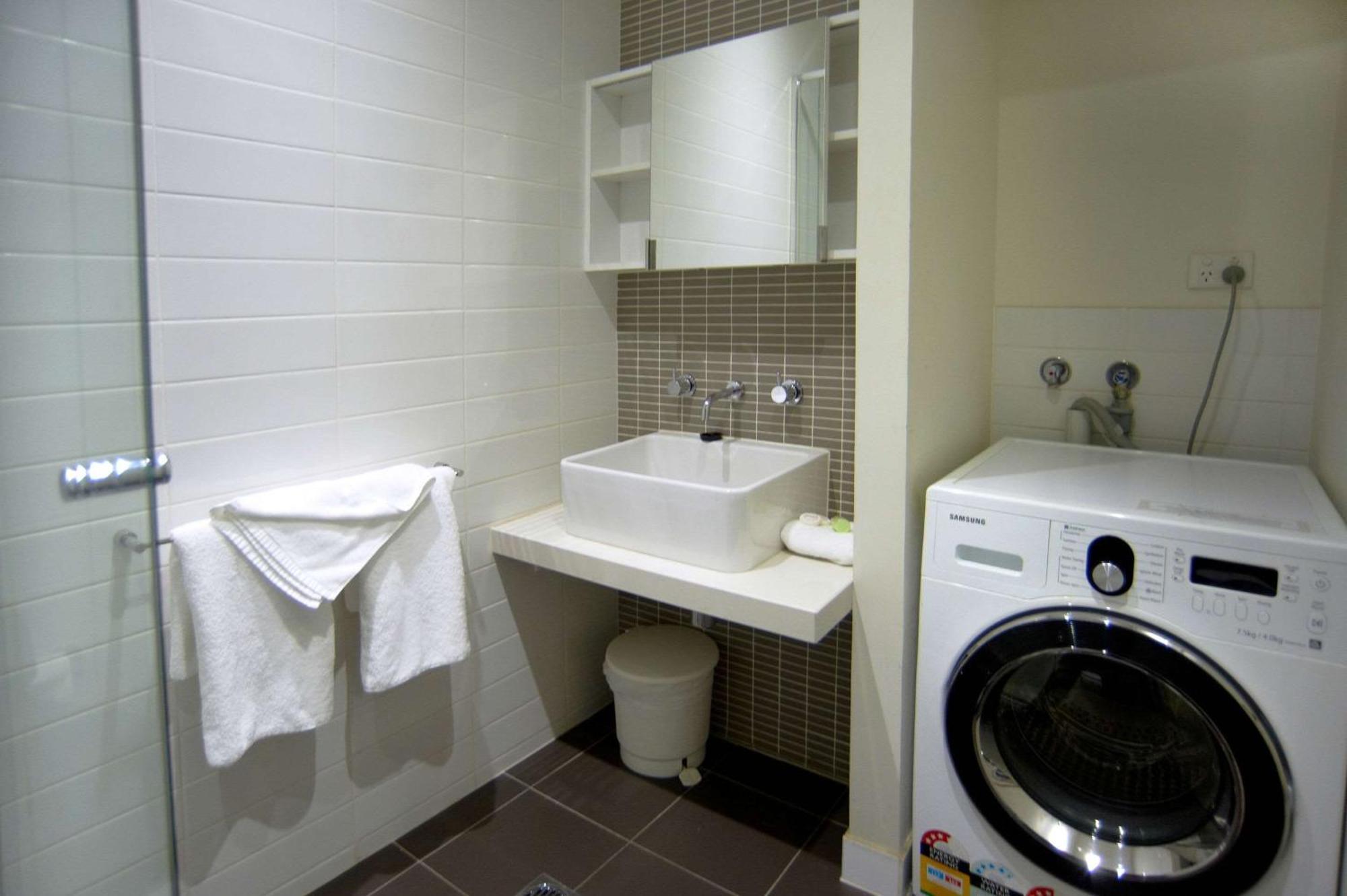 Comfort Apartments On Elizabeth Melbourne City Exterior foto
