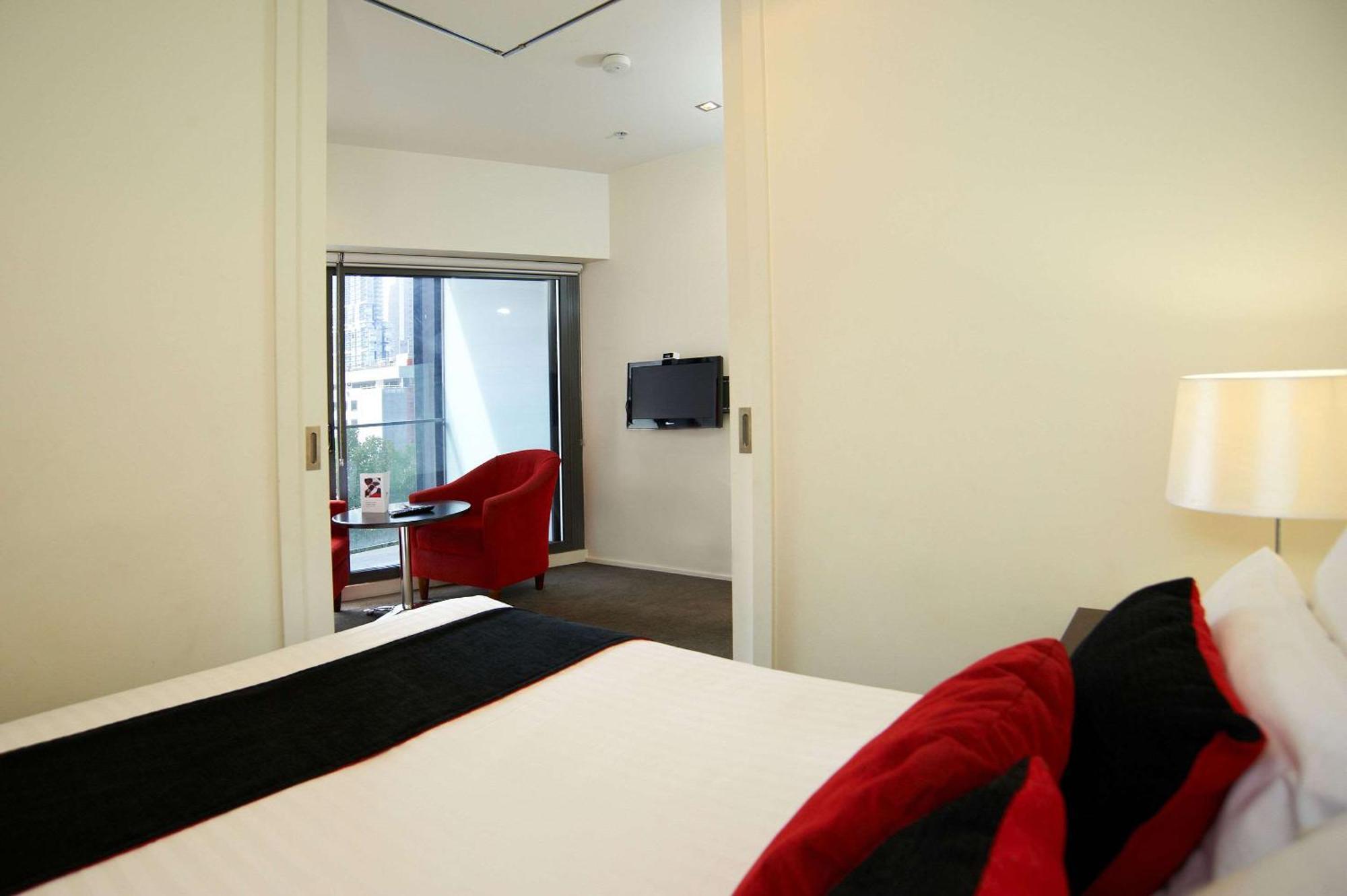 Comfort Apartments On Elizabeth Melbourne City Exterior foto